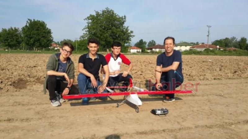 İŞMONT MESLEKİ VE TEKNİK ANADOLU LİSESİ İHA YARIŞMASINDA SAKARYAYI TEMSİL EDECEK