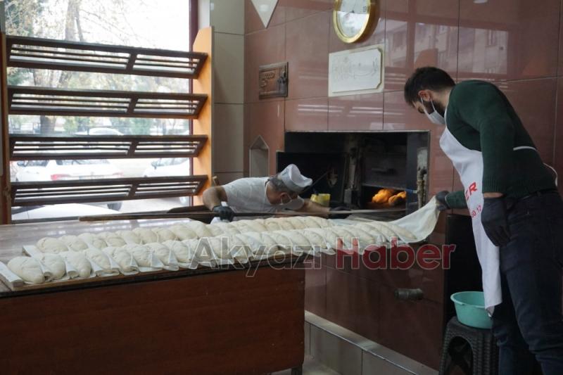 İşsiz Kalanlara ve İhtiyaç Sahiplerine Ücretsiz Ekmek 