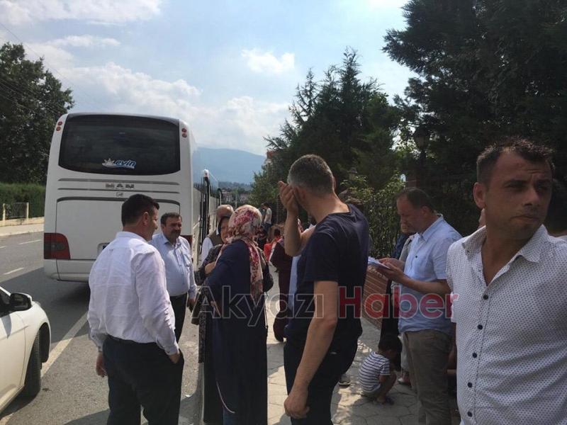 İstanbulda oy kullanacak seçmenler için otobüs kaldırdı