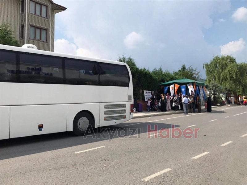 İstanbulda oy kullanacak seçmenler için otobüs kaldırdı