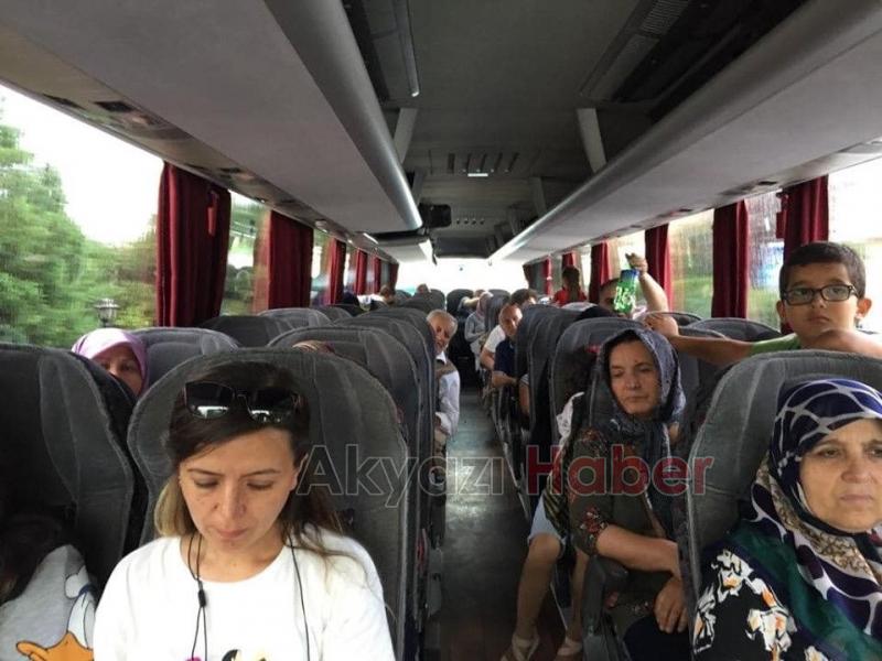 İstanbulda oy kullanacak seçmenler için otobüs kaldırdı