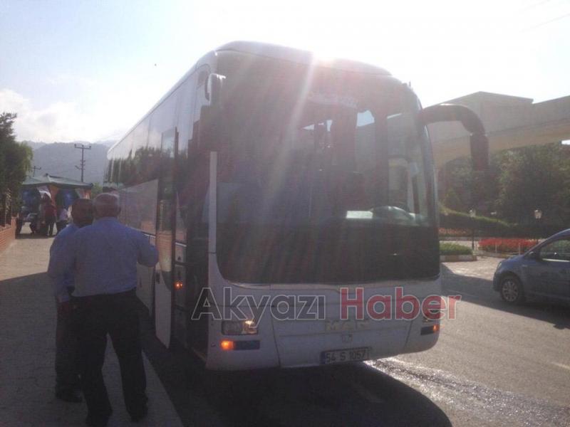 İstanbulda oy kullanacak seçmenler için otobüs kaldırdı