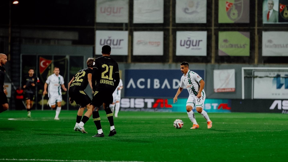 İstanbulspor 3 Sakaryaspor 3