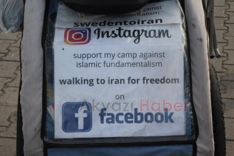 İsveç’ten İran’a Özgürlük İçin Yürüyor