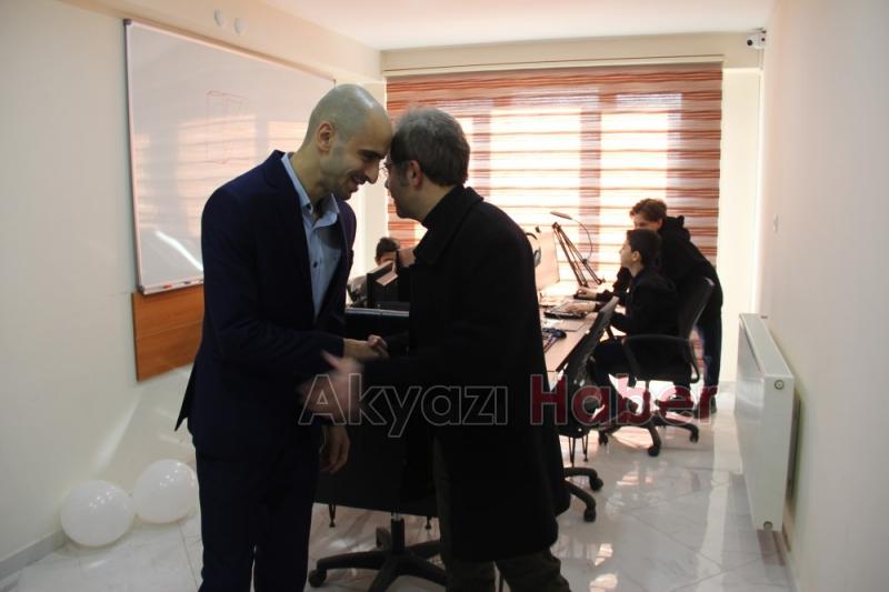 IZM Game Studios Dualarla Açıldı