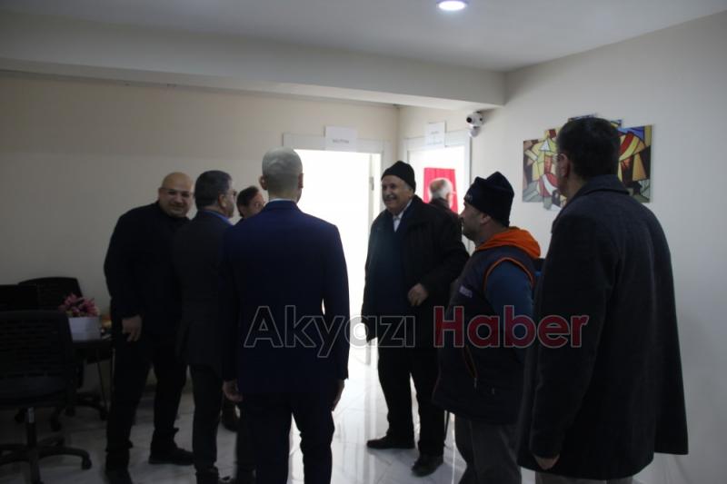 IZM Game Studios Dualarla Açıldı