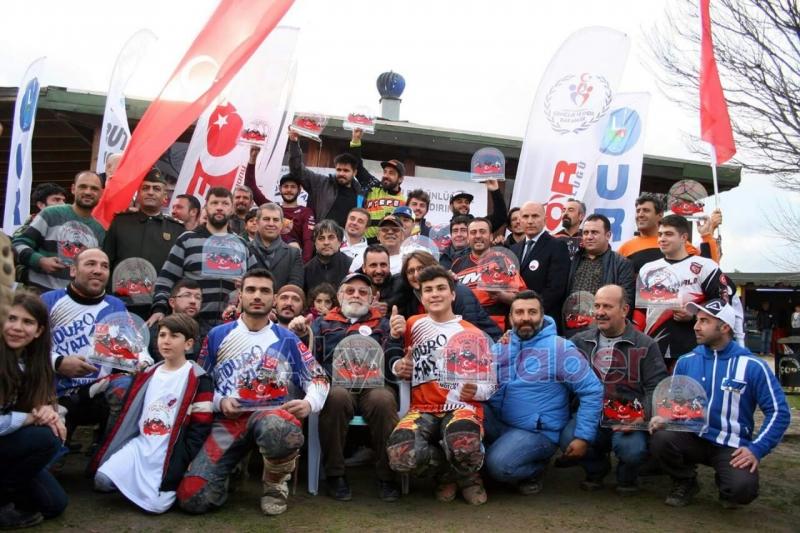 İzmir Enduro Yarışında 2 Akyazılı Derece Yaptı