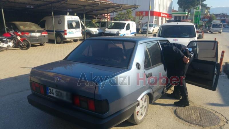 Jandarma Durdurdu Polis Gözaltına Aldı