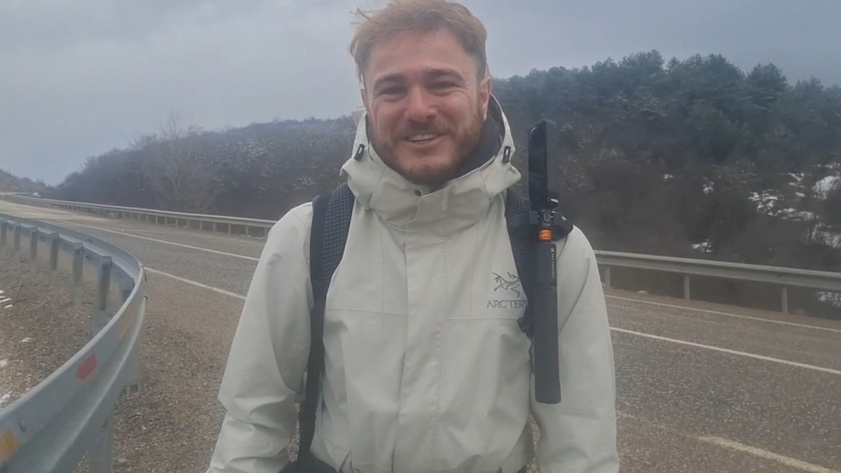 Japonya'ya ulaşmak için 6 aydır yürüyor