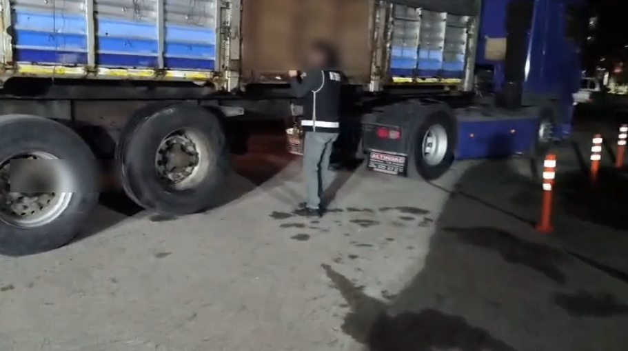 Kaçakçılık operasyonu kamerada