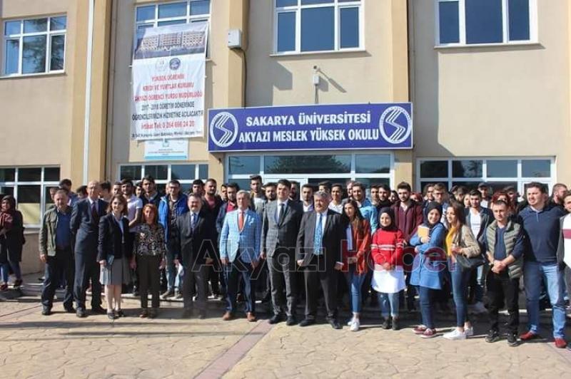 Kalaylı ve Akcan Öğrencilerin Sorunlarını Dinledi