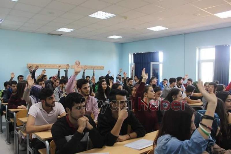 Kalaylı ve Akcan Öğrencilerin Sorunlarını Dinledi