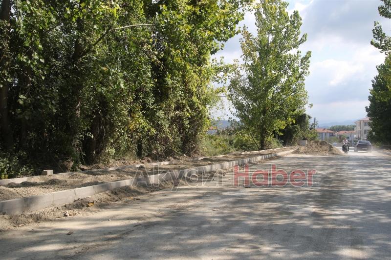 KALDIRIM ÇALIŞMALARI İLÇEMİZİN BİRÇOK YERİNDE DEVAM ETMEKTE