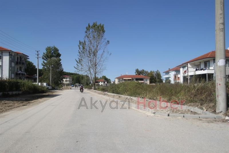 KALDIRIM ÇALIŞMALARI İLÇEMİZİN BİRÇOK YERİNDE DEVAM ETMEKTE