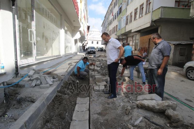 KALDIRIM ÇALIŞMALARI İLÇEMİZİN BİRÇOK YERİNDE DEVAM ETMEKTE