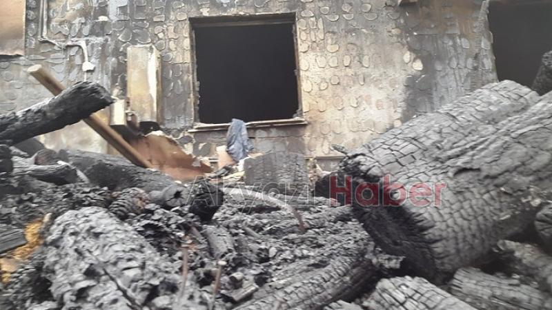 Kalorifer kazanı evi kül ediyordu