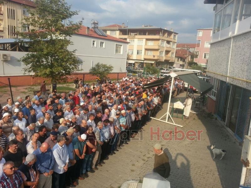 Kalp Krizi Geçiren Ahmet Selami Keyf Defnedildi