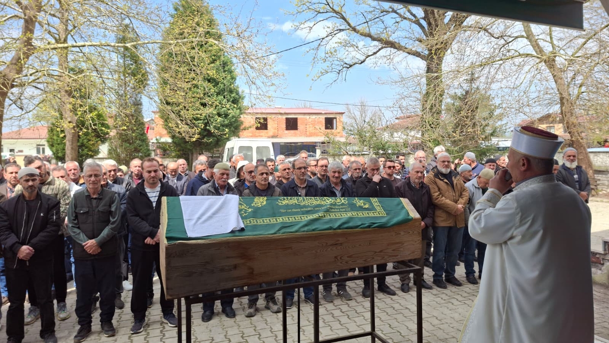 Kamyon şoförü Hüseyin Yüksek'e acı veda