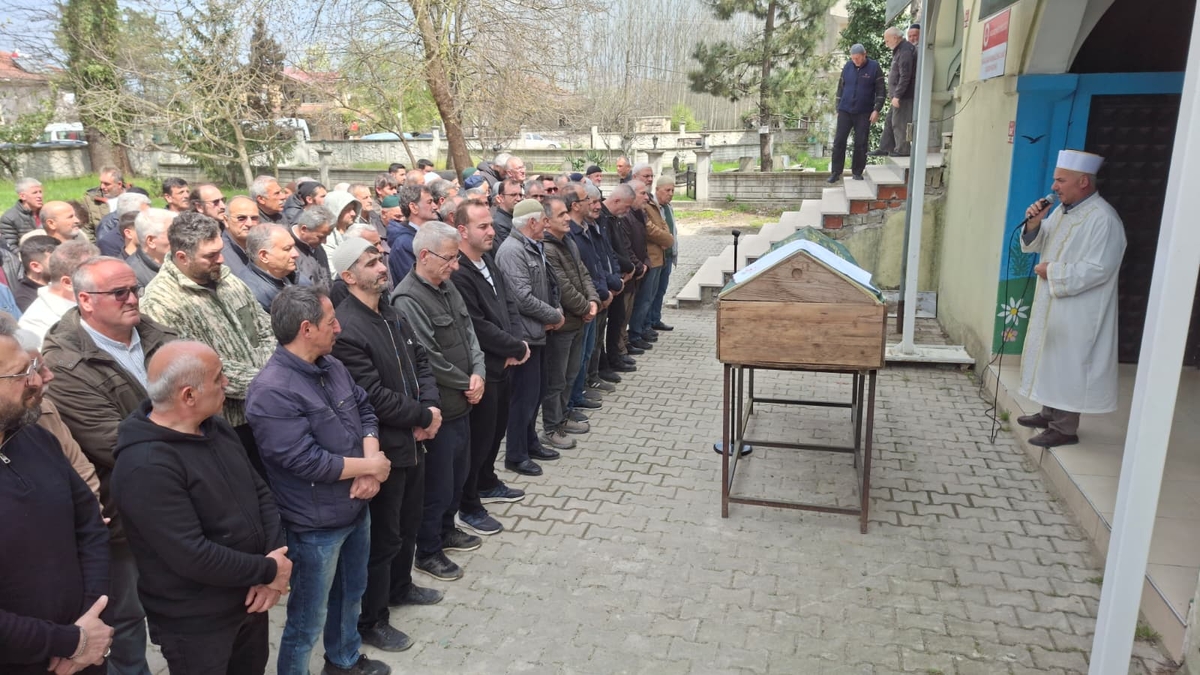 Kamyon şoförü Hüseyin Yüksek'e acı veda