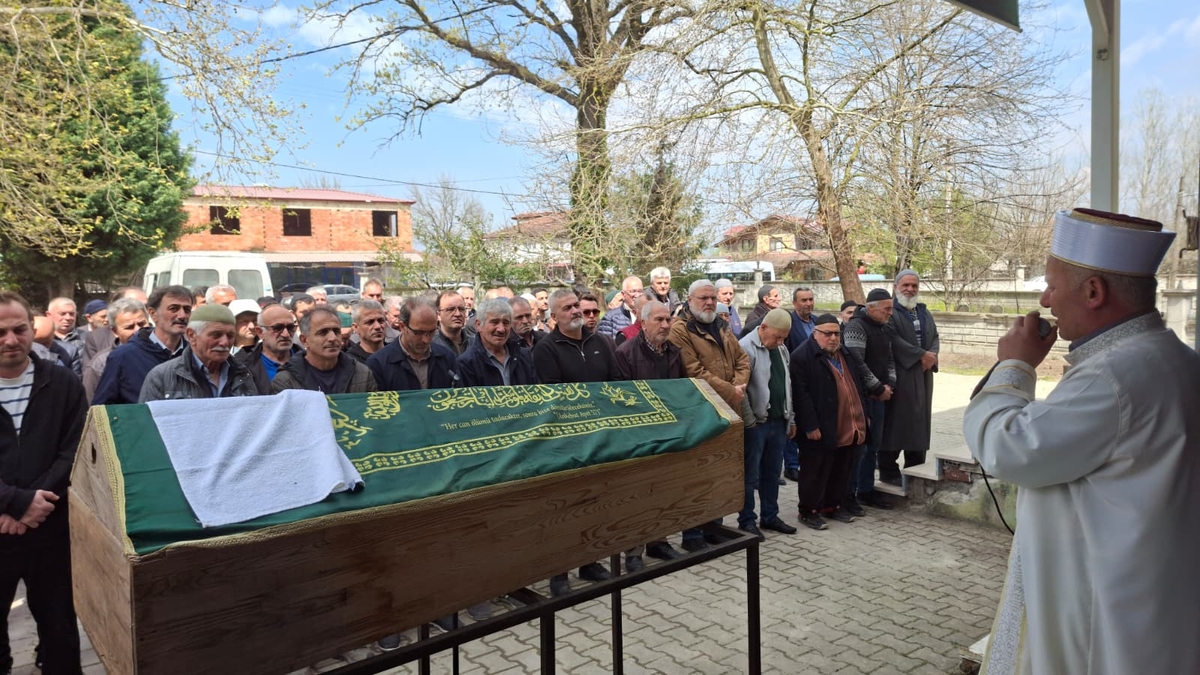 Kamyon şoförü Hüseyin Yüksek'e acı veda