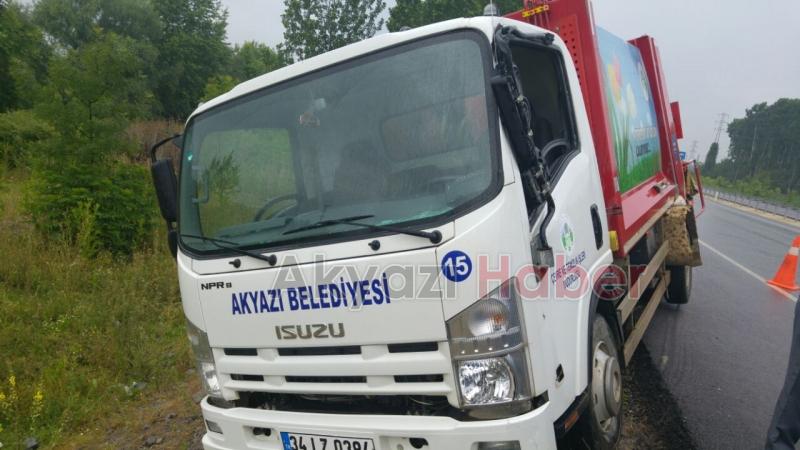 Kamyonet Yoldan Çıktı