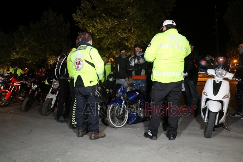 Kan bağışına giderken bunu yapınca ceza yediler