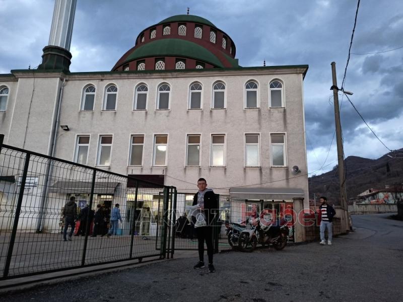 Kandili böyle karşılıyorlar