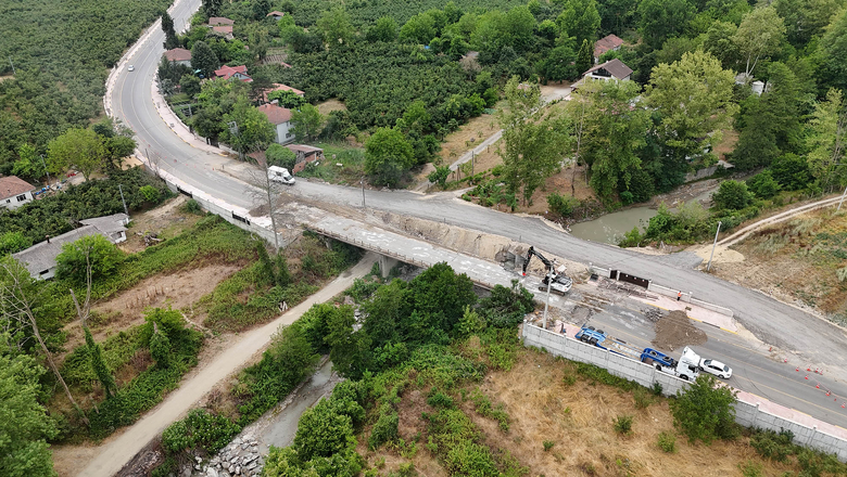 Kanlıçay Deresi üzerinde yeni köprü yapımına başlandı
