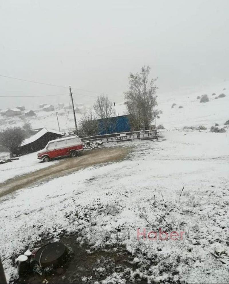 Kar kalınlığı 20 santimetreyi buldu