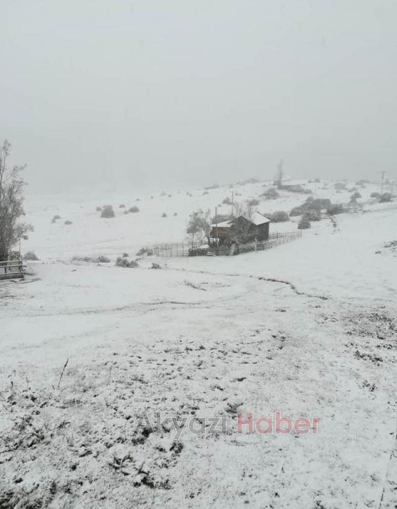 Kar kalınlığı 20 santimetreyi buldu