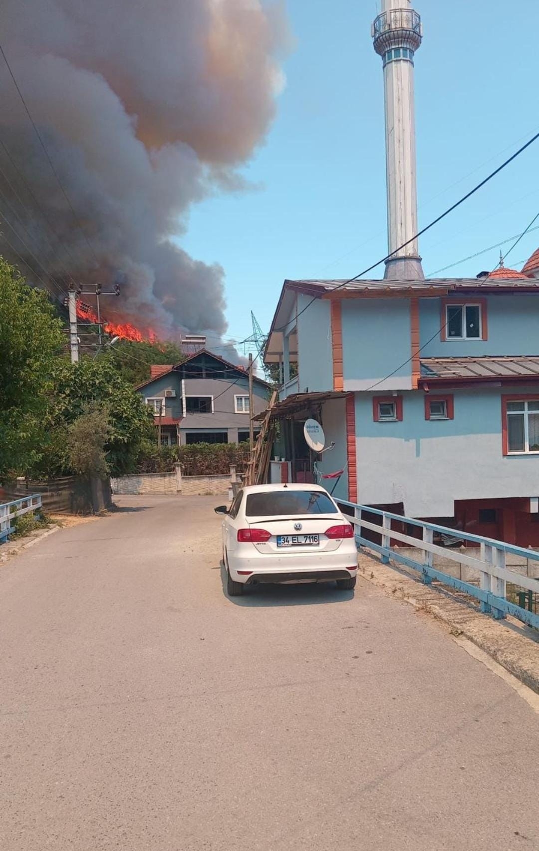 Karaçam'da orman yangını