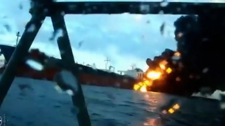 Karadeniz'de petrol tanker gemisi böyle vuruldu