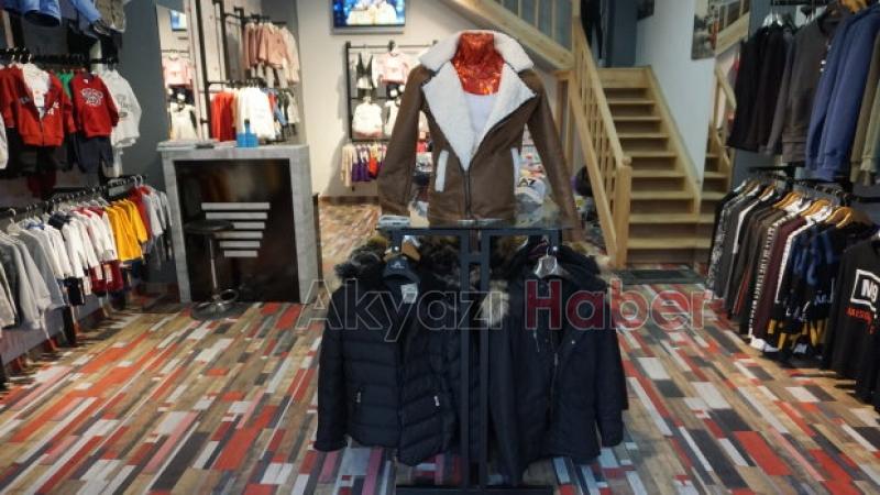 Karakter Spor Giyimde Dev Kampanya