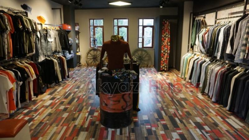 Karakter Spor Giyimde Dev Kampanya