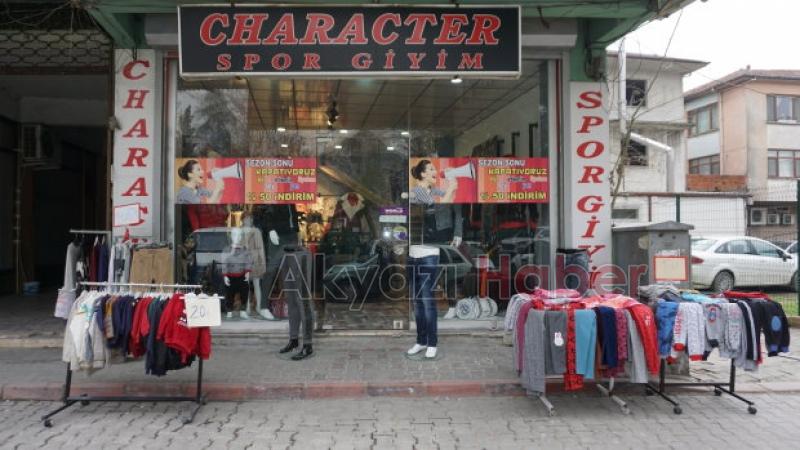 Karakter Spor Giyimde Dev Kampanya