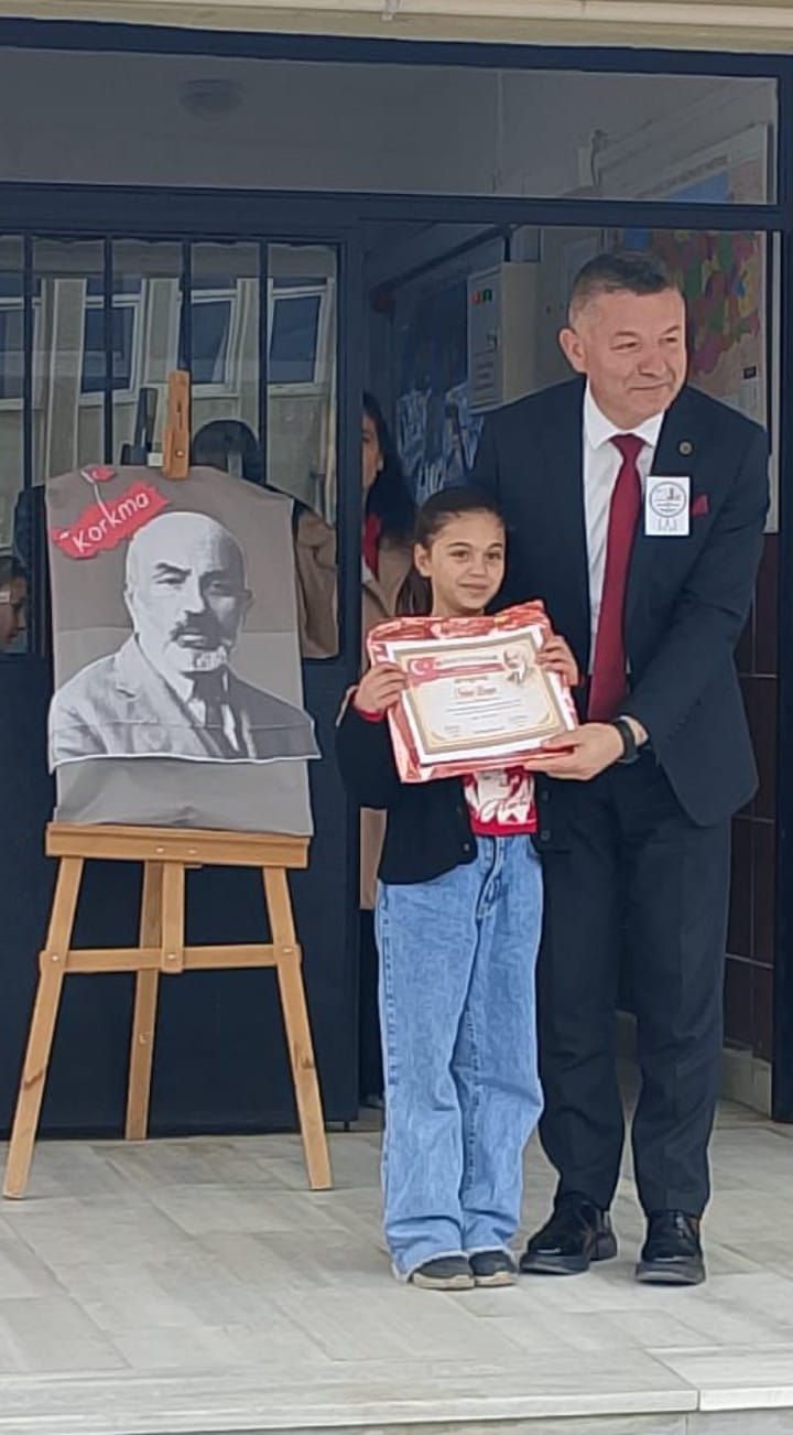 karapürçek'te İstiklal Marşı Okuma Yarışması