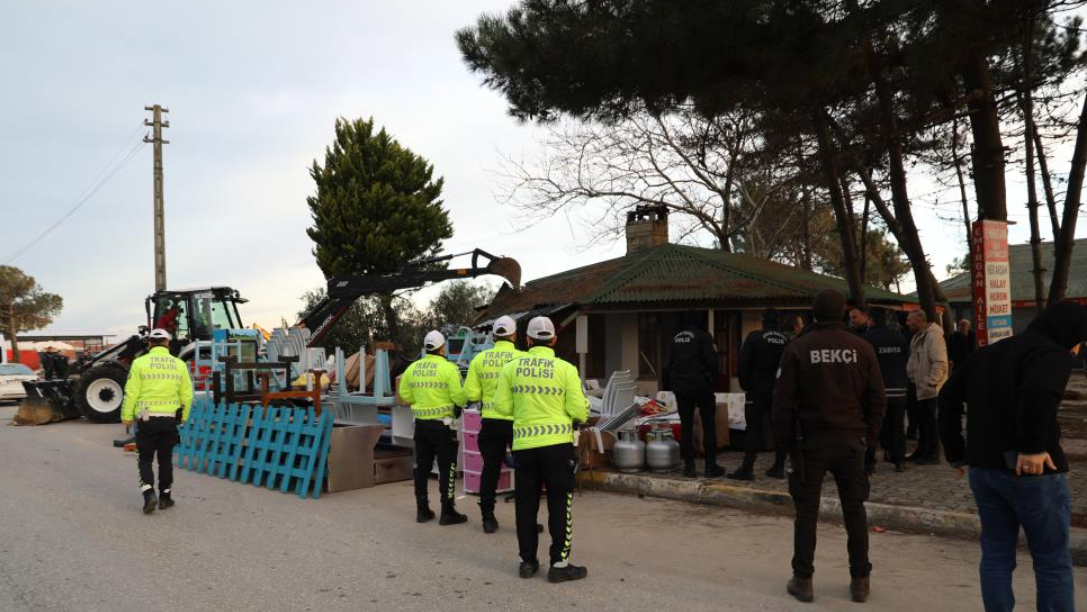 Karasu sahilinde yıkımlar başladı