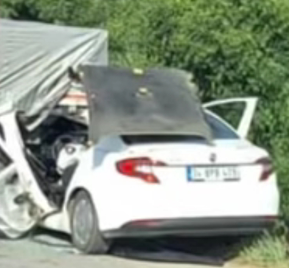 Karasu yolunda korkunç kaza: 1 ölü, 1 ağır yaralı
