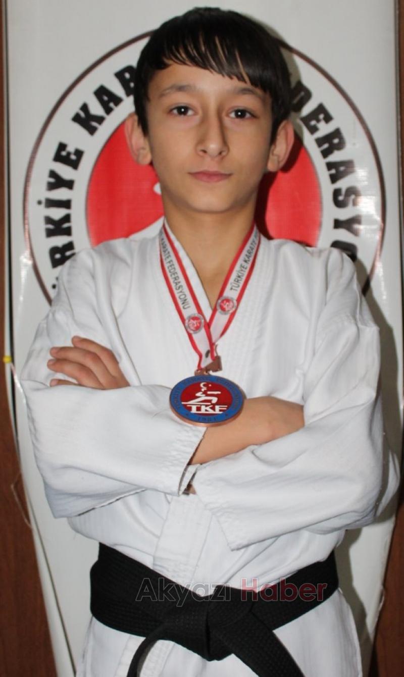 KARATE MİLLİ TAKIMA 6 SPORCU BİZDEN