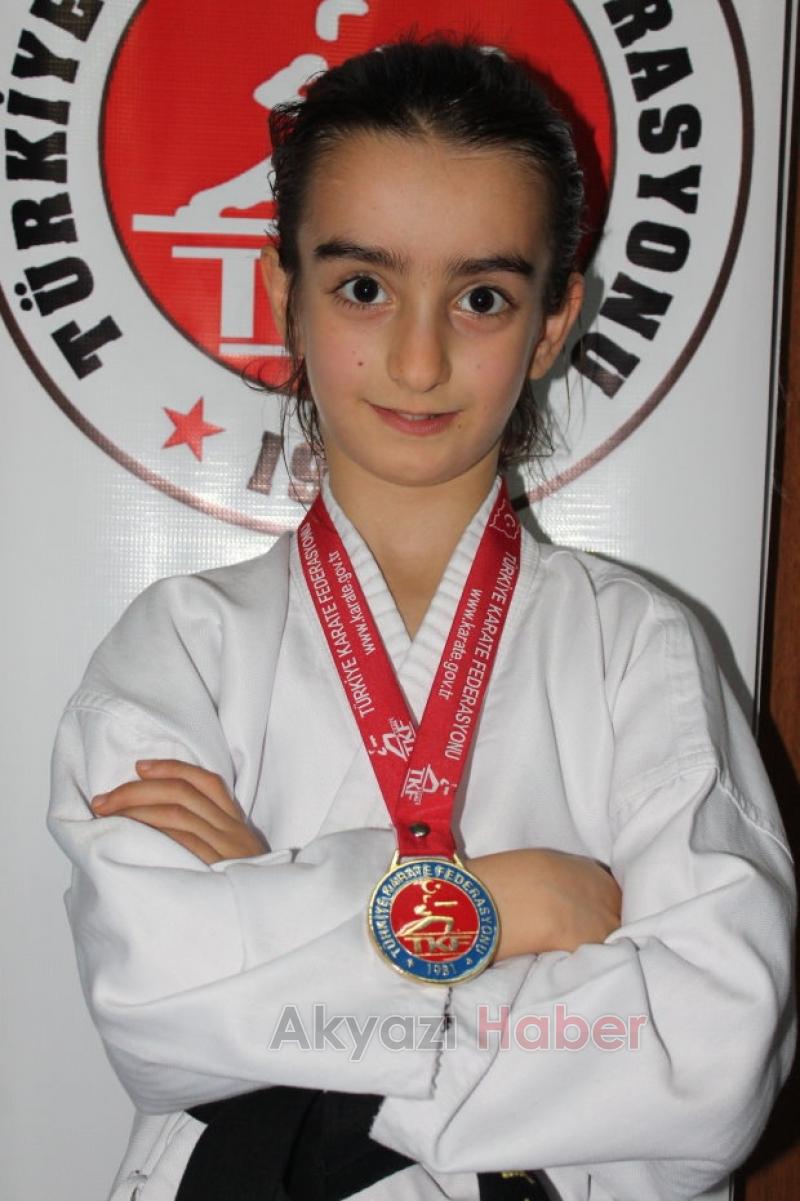 KARATE MİLLİ TAKIMA 6 SPORCU BİZDEN