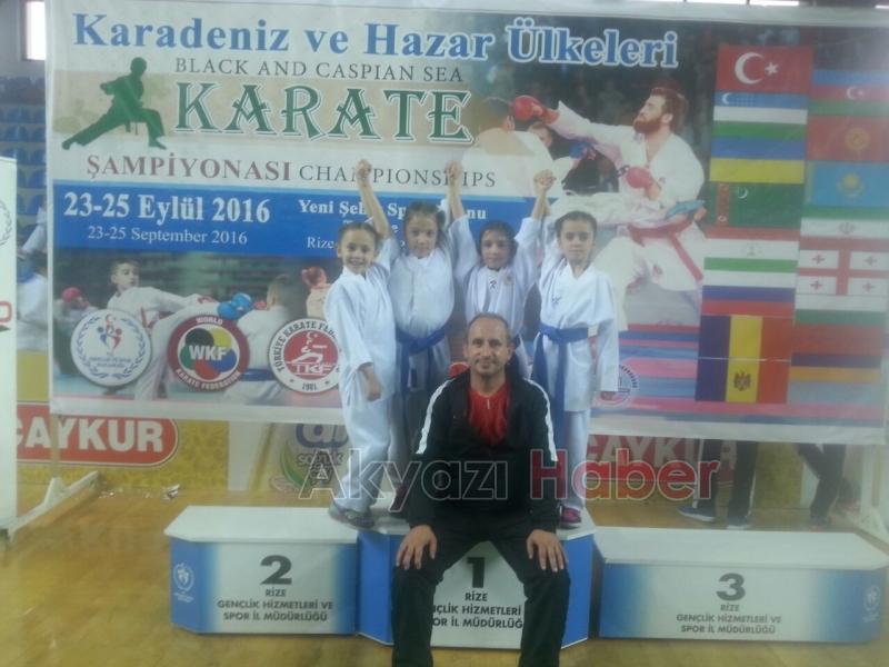 Karateciler Madalyasız Dönmedi