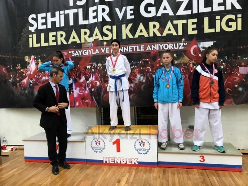 Karatecilerden 9 Madalya