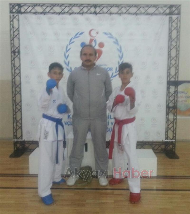 Karatecilerden Altın Madalya 