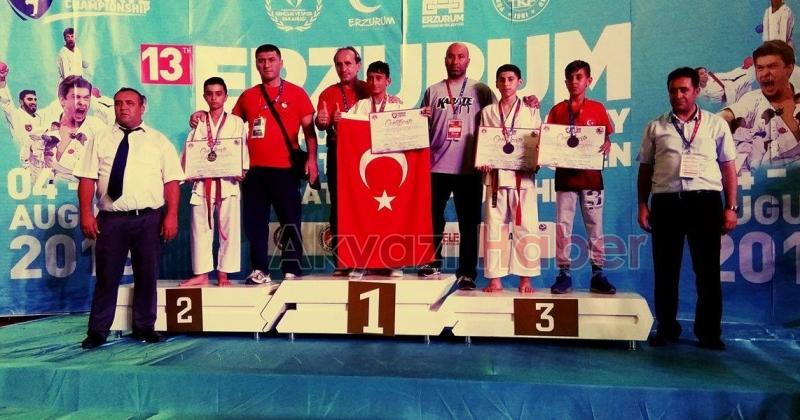 KARATECİLERİMİZDEN ULUSLARARASI BAŞARI