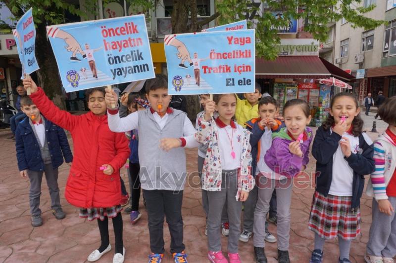 Karayolu Trafik Güvenliği Günü ve Trafik Haftası kutlandı