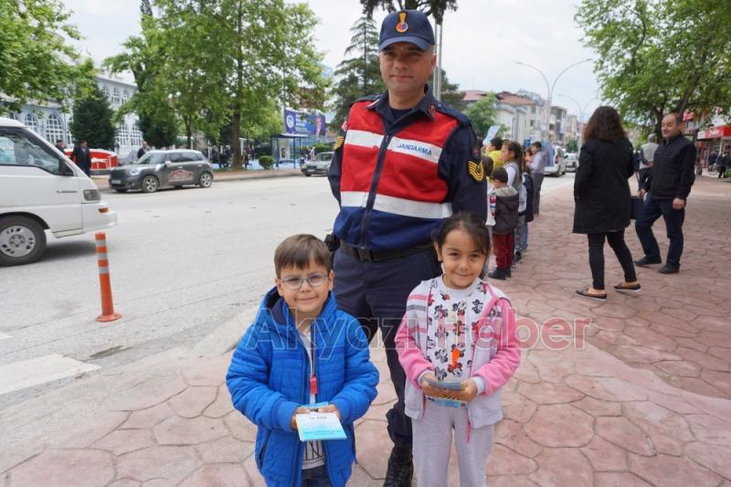 Karayolu Trafik Güvenliği Günü ve Trafik Haftası kutlandı