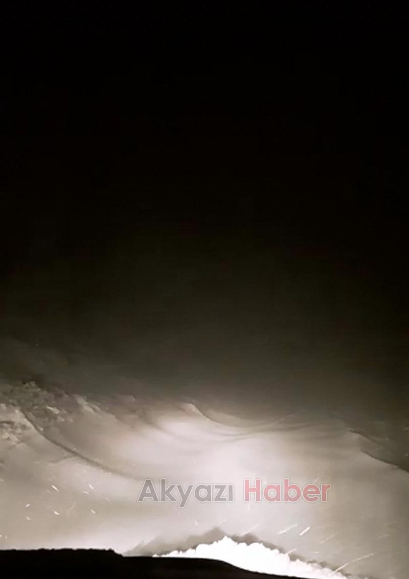 Karlı Yayla Yolunda Off Road Keyfi