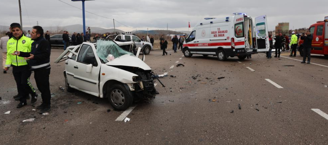 Katliam gibi kazada bir aile yok oldu: 4 ölü