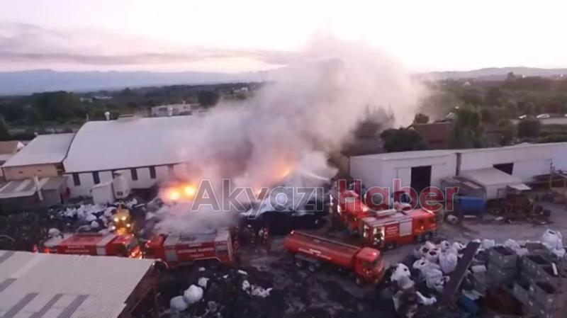 Kauçuk Fabrikasında yangın 