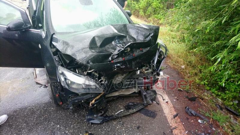  Kaygan Yol Zincirleme Kazaya Sebep Oldu